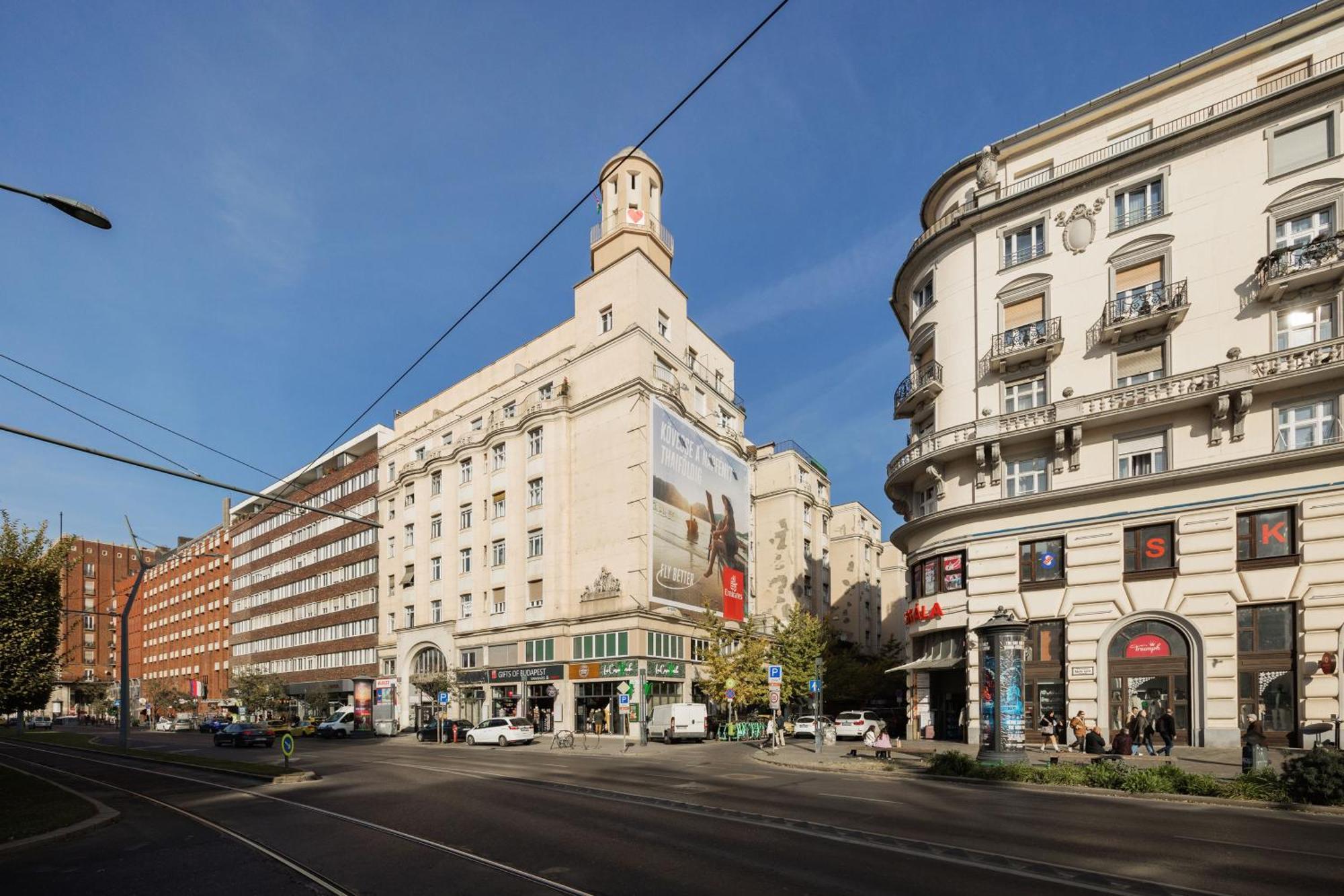 Designer Luxury Home Next To Dohany Synagogue With Balcony — Fotók 3
